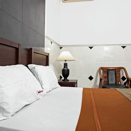 Reddoorz Near City Of Tomorrow Mall Surabaya Dış mekan fotoğraf